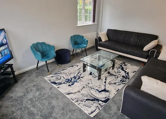 Luxury 3 Bed Detached House