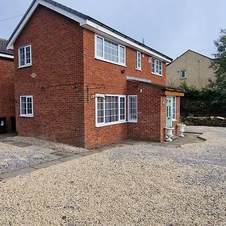 Luxury 3 Bed Detached House Villa Farsley Exterior photo