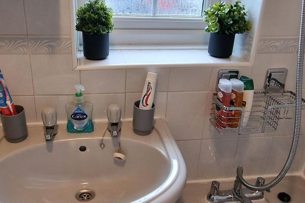 Luxury 3 Bed Detached House *